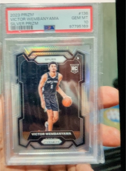 2023 Panini Prizm #136 Victor Wembanyama — front