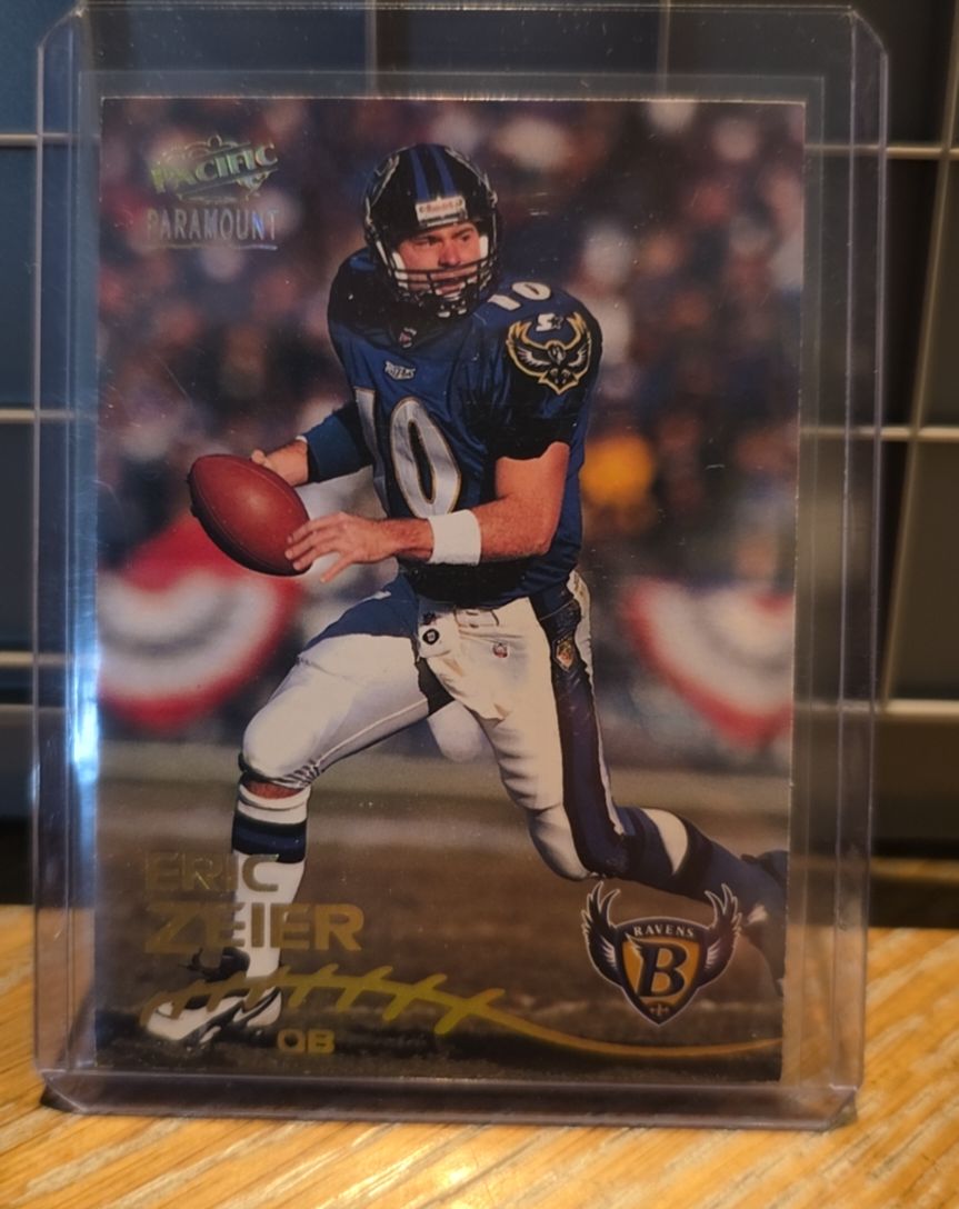 1998 Pacific Paramount #10 Eric Zeier — front