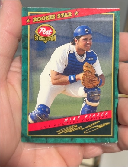 1994 Post Collection #1 Mike Piazza — front