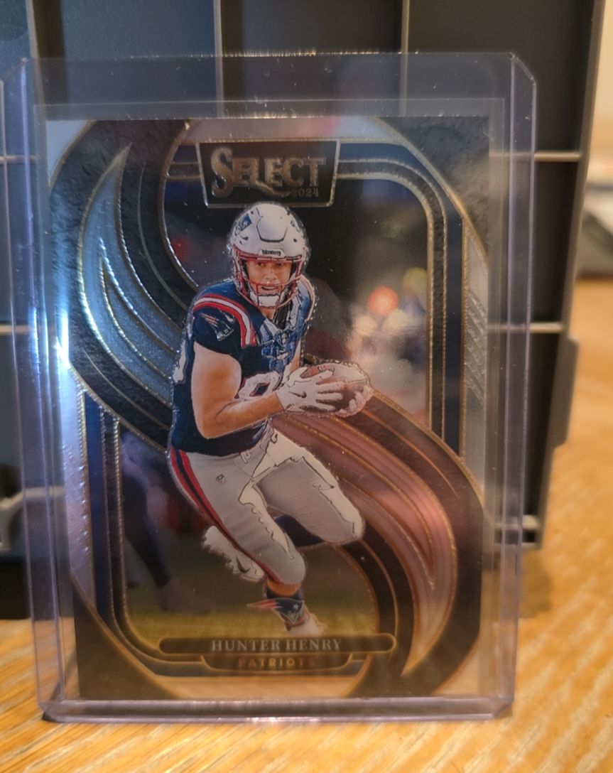 2024 Panini Select #160 Hunter Henry — front