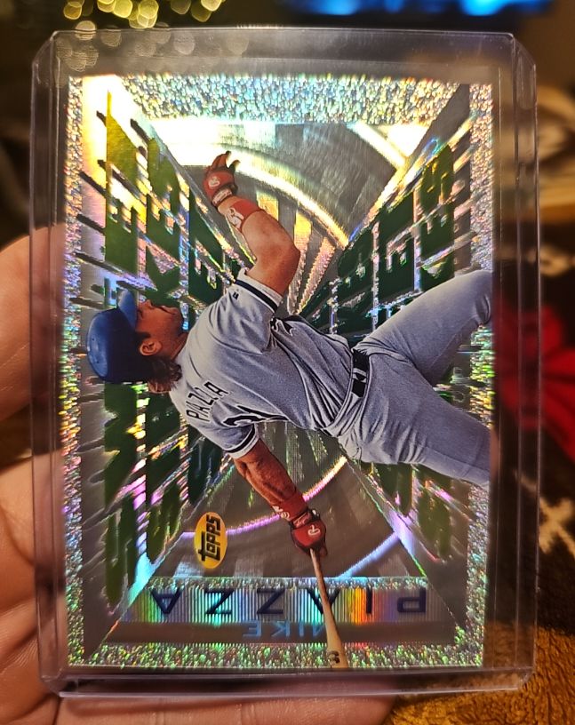 2021 Topps Alejandro Kirk 1986 Topps Silver Pack Green Refractor /99 Rookie — front