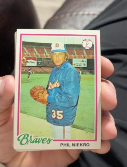 1978 Topps #10 Phil Niekro — front