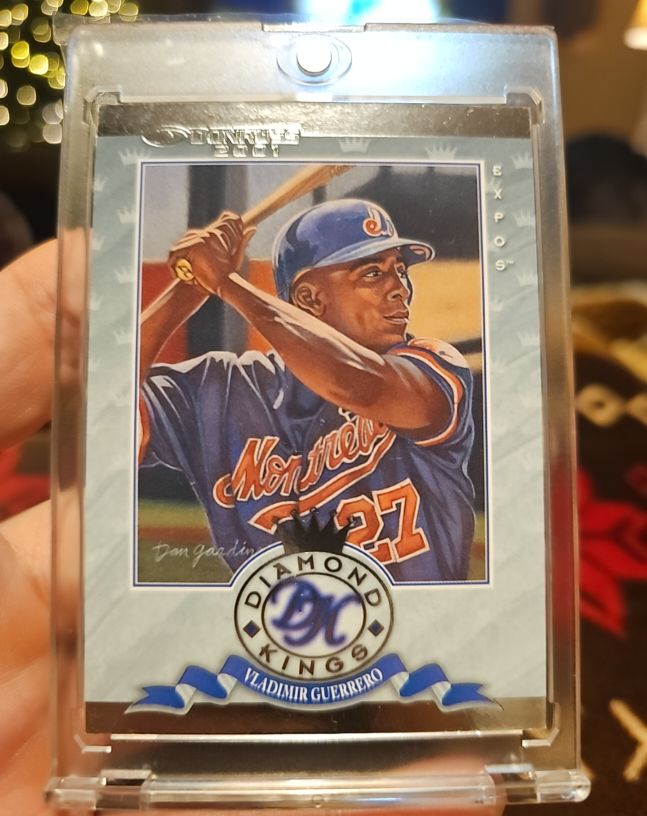 2001 Donruss Diamond Kings #DK-14 Vladimir Guerrero — front