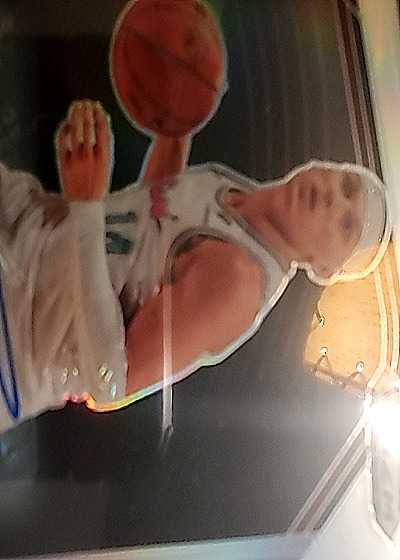 2001 Topps #1 Dirk Nowitzki — front