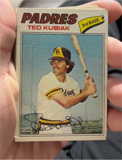 1977 Topps #158 Ted Kubiak — front