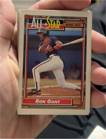 1992 Topps #391 Ron Gant — front
