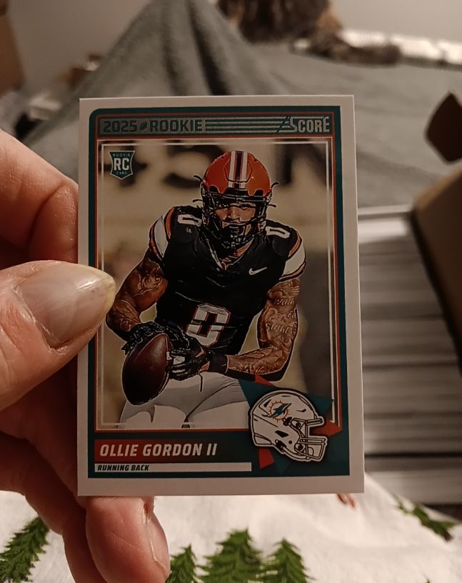 2025 Panini Score #10 Ollie Gordon II — front