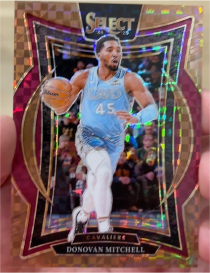 2024-25 Panini Select #21 Donovan Mitchell — front