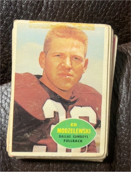 1960 Topps #33 Ed Modzelewski — front