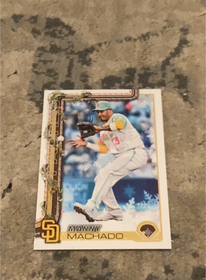 2025 Topps Holiday #H91 Manny Machado — front