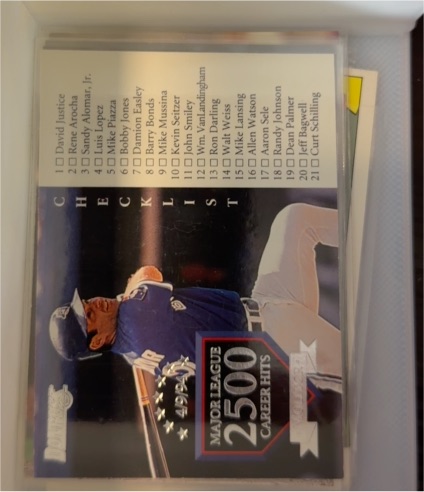 1995 Donruss #220 Don Mattingly — front