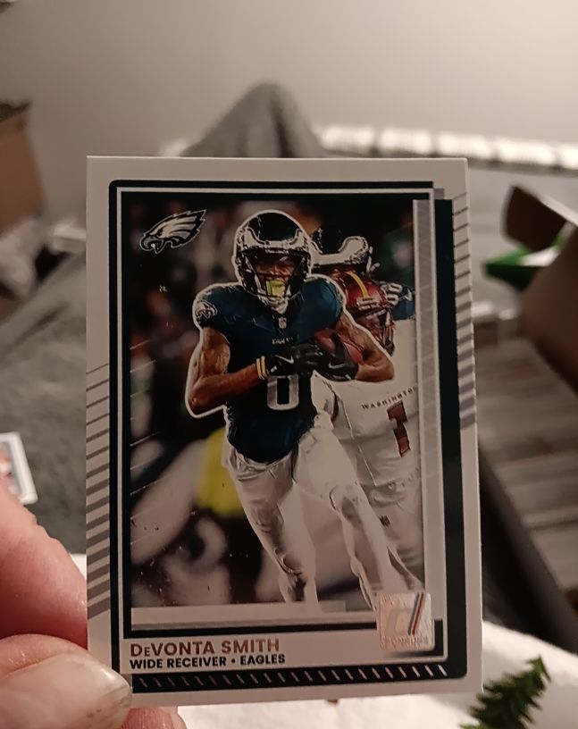 2025 Panini Donruss DeVonta Smith Philadelphia Eagles — front