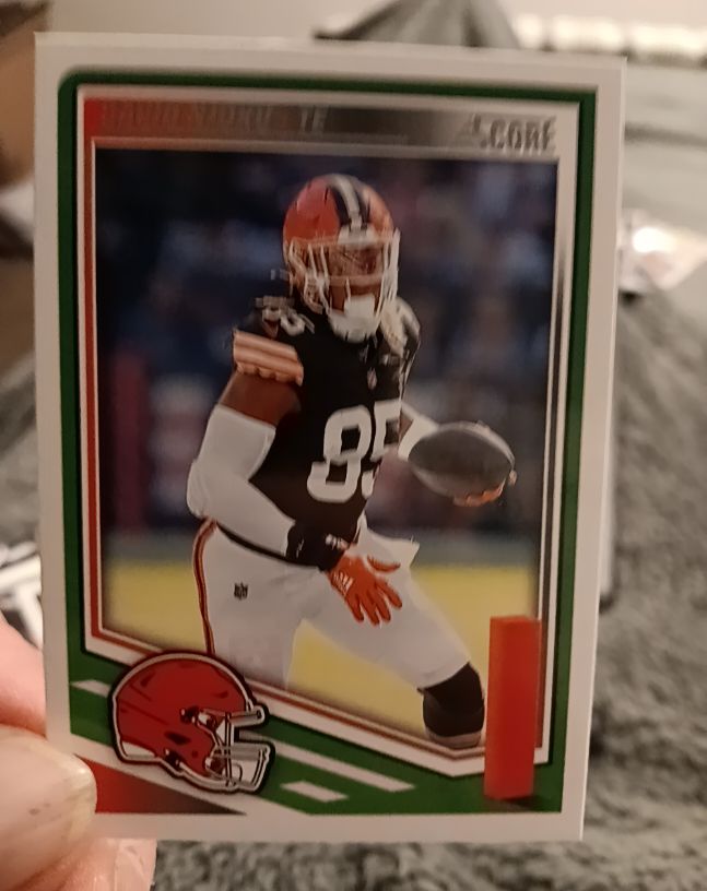 2025 Panini Score #113 David Njoku — front