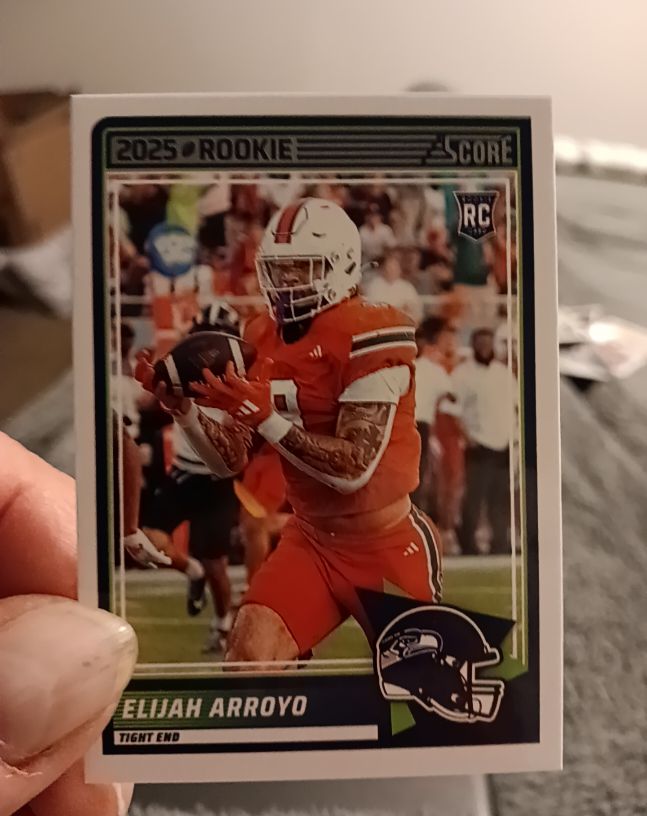 2025 Panini Score #50 Elijah Arroyo — front