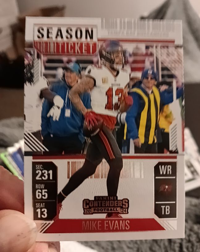 2024 Panini Contenders Season Ticket #93 Mike Evans — front