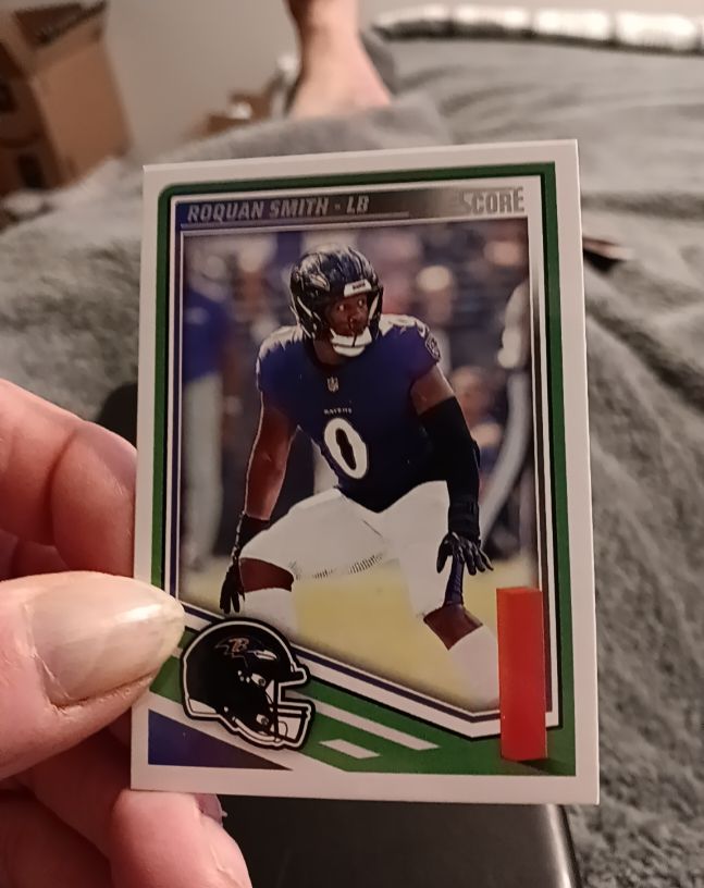 2025 Panini Score #10 Roquan Smith — front