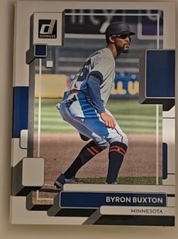 2022 Donruss #111 Byron Buxton — front