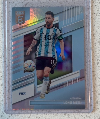 2022-23 Panini Donruss Elite FIFA Soccer #18 Lionel Messi — front