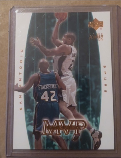 2000-01 Upper Deck #414 Tim Duncan — front