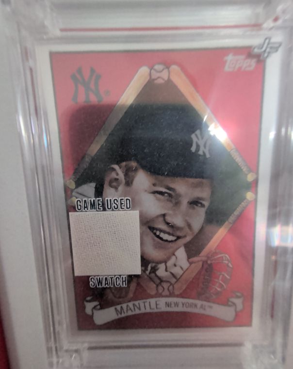 2008 Topps Chrome Trading Card History #TCHC6 Mickey Mantle — front