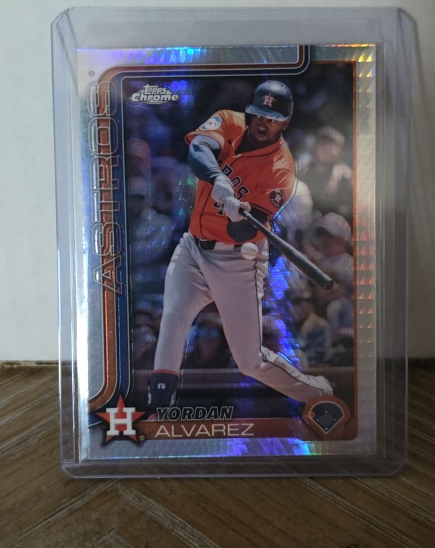 2025 Topps Chrome #267 Yordan Alvarez — front