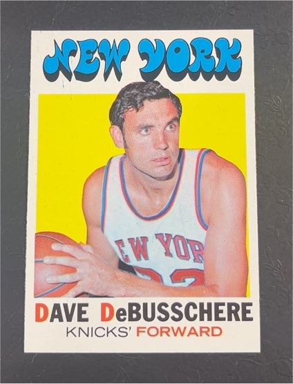 1971-72 Topps #107 Dave DeBusschere — front
