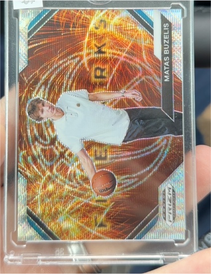 2024 Panini Prizm Draft Picks Fireworks #Matas Buzelis — front