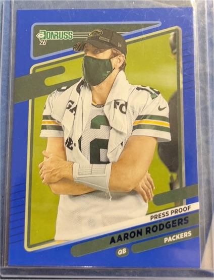 2021 Donruss #155b Aaron Rodgers Press Proof Blue No Helmet — front