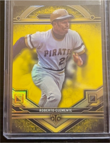 2024 Topps Triple Threads #15 Roberto Clemente — front