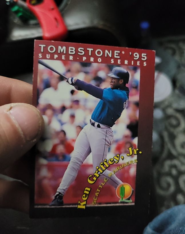 1995 Tombstone Pizza Super-Pro Series #9 Ken Griffey Jr. — front