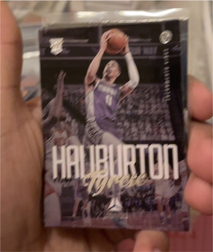 2020-21 Panini Chronicles Luminance #149 Tyrese Haliburton — front