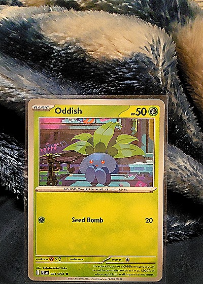 2023 Pokémon ME02: Phantasmal Flames #001 Oddish — front