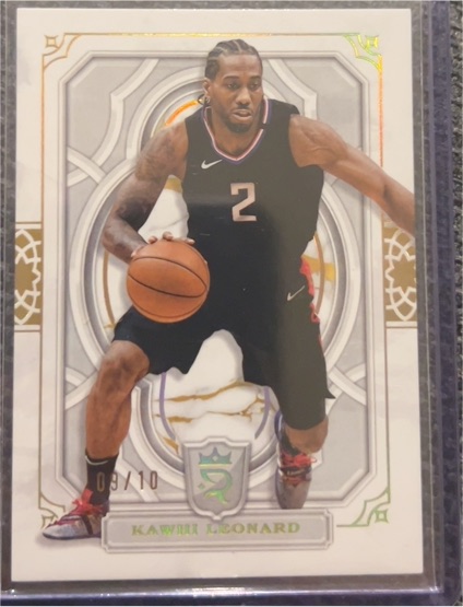 2023-24 Topps Royalty #R-10 Kawhi Leonard — front