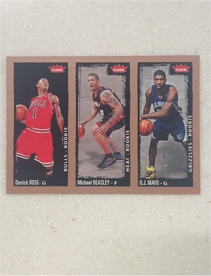 2008-09 Fleer #236 Derrick Rose/Michael Beasley/O.J. Mayo Rookie Card — front