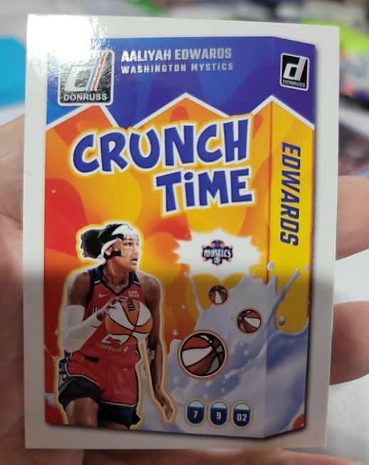 2025 Donruss WNBA #4 Aaliyah Edwards Crunch Time — front