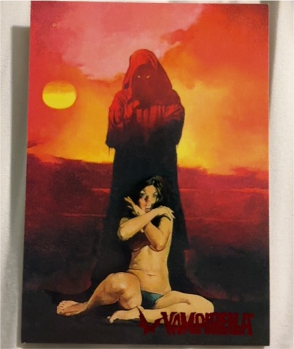 1995 Topps Visions of Vampirella #11 — front