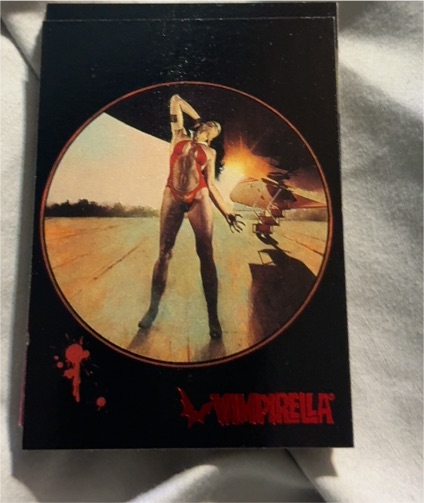 1995 Topps Vampirella #36 — front