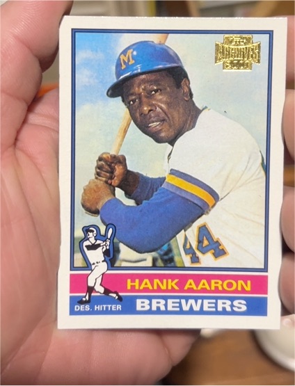 2001 Topps Archives #366 Hank Aaron Milwaukee Brewers 1976 Topps Reprint — front