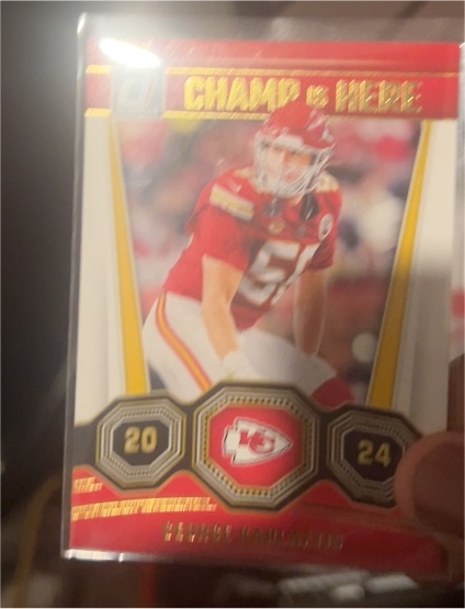2024 Donruss Champ is Here #12 Leo Chenal — front