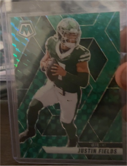 2023 Panini Mosaic #118 Justin Fields — front