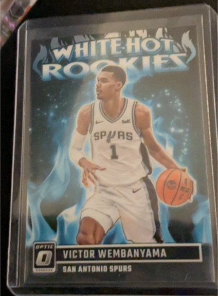 2023-24 Panini Donruss Optic #2 Victor Wembanyama White Hot Rookies — front