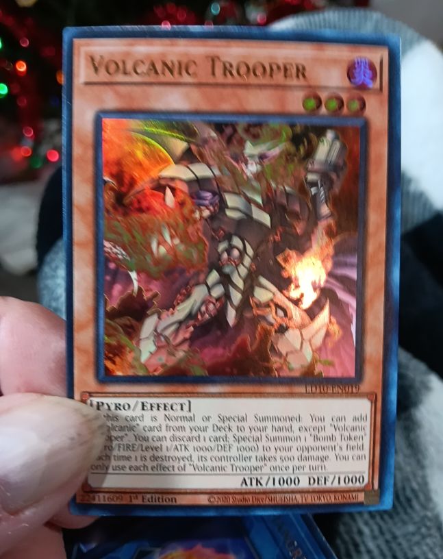2001 Yu-Gi-Oh! RDUP-EN019 Volcanic Trooper — front