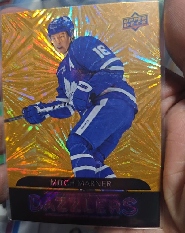 2020-21 Upper Deck #DZ-41 Mitch Marner Dazzlers — front