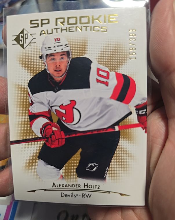 2021-22 Upper Deck SP Rookie Authentics Blue #128 Alexander Holtz — front