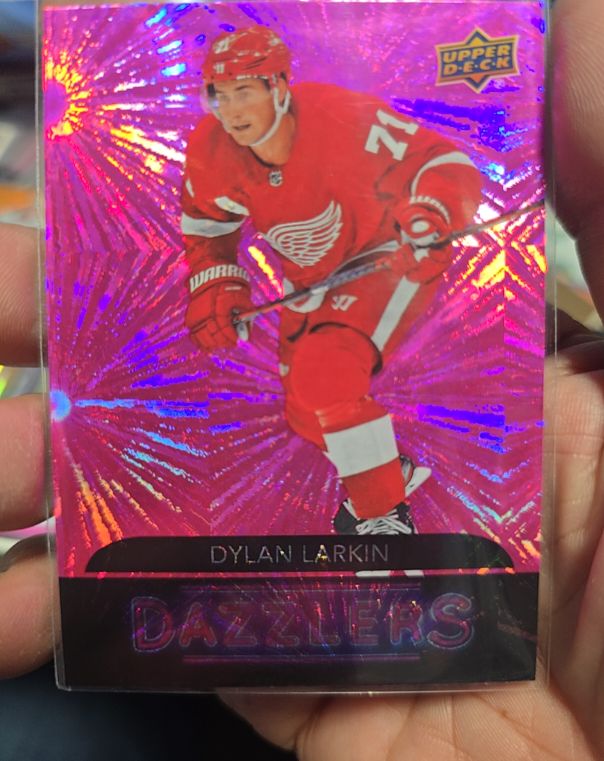 2020-21 Upper Deck Series 1 Dazzlers #DZ-17 Dylan Larkin — front
