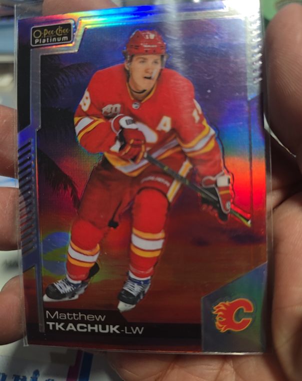 2020-21 O-Pee-Chee Platinum #18 Matthew Tkachuk — front