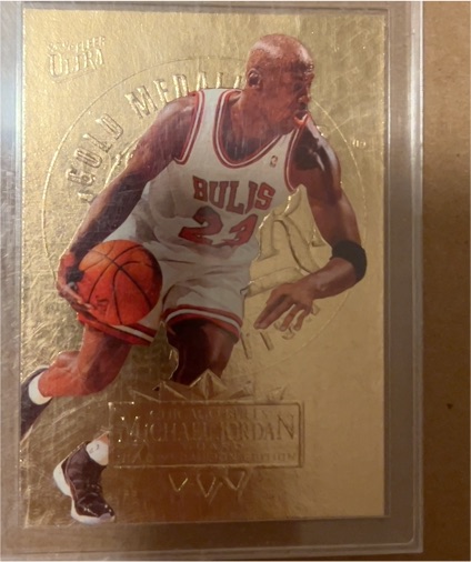 1995-96 Fleer Ultra #25 Michael Jordan Gold Medallion Edition — front