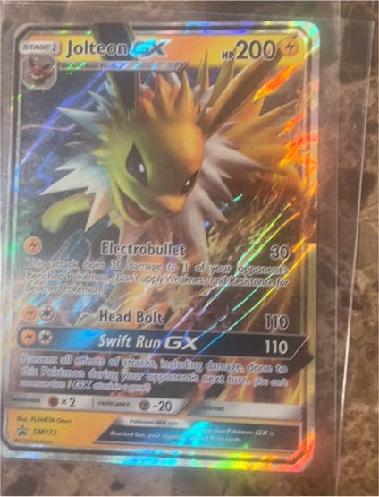 Pokemon Sun & Moon #SM173 Jolteon GX — front
