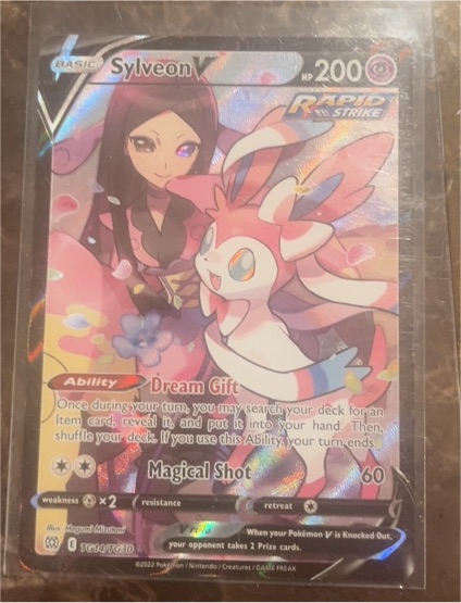 2022 Pokemon Brilliant Stars Trainer Gallery #TG14 Sylveon V — front