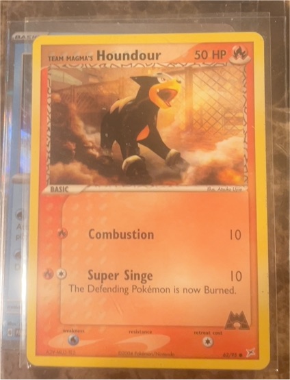 2004 EX Team Magma vs Team Aqua #62 Team Magma's Houndour — front